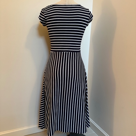 Striped Summer Dress XS - Picture 2 of 3